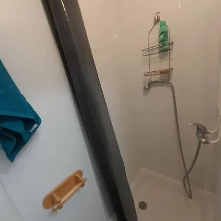 Cosy Studio Near Buttes-chamont Park Διαμέρισμα